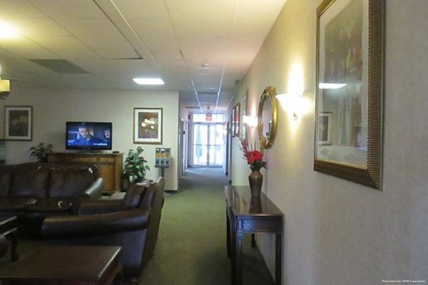 RED CARPET INN AND SUITES MUNCIE (Muncie)